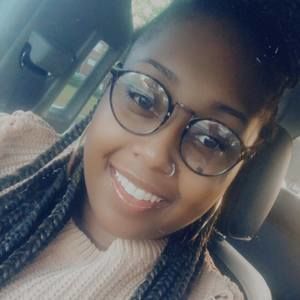 Meet your Posher, Candis